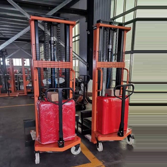 Lifting Efficiency: The Advantages of Semi-Electric Stackers in Material Handling